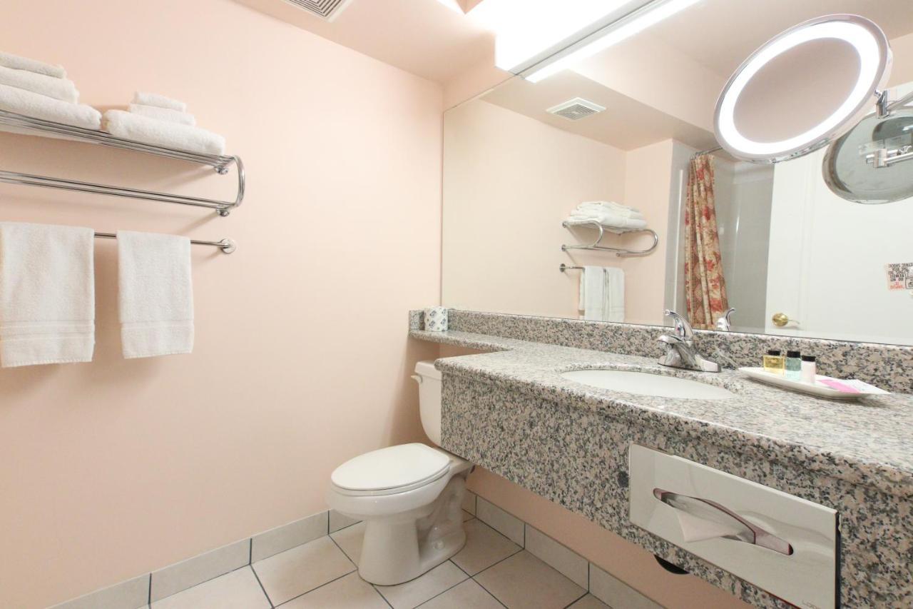 Crystal Star Inn Edmonton Airport With Free Shuttle To And From Airport Leduc Zewnętrze zdjęcie